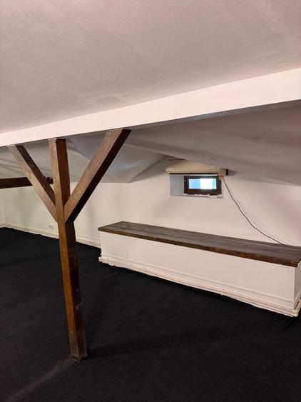 Casă cu 4 camere cu Teren 180 Mp în Moșilor