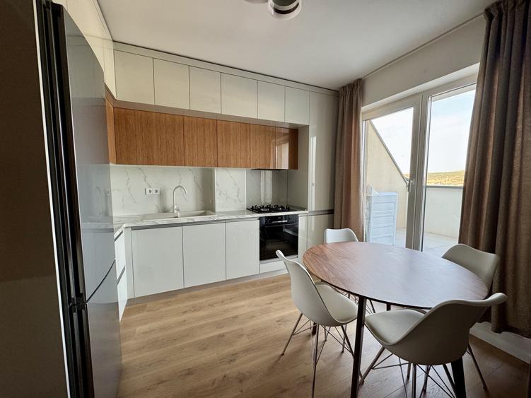 Apartament cu 3 camere semidecomandat, mobilat în Apahida