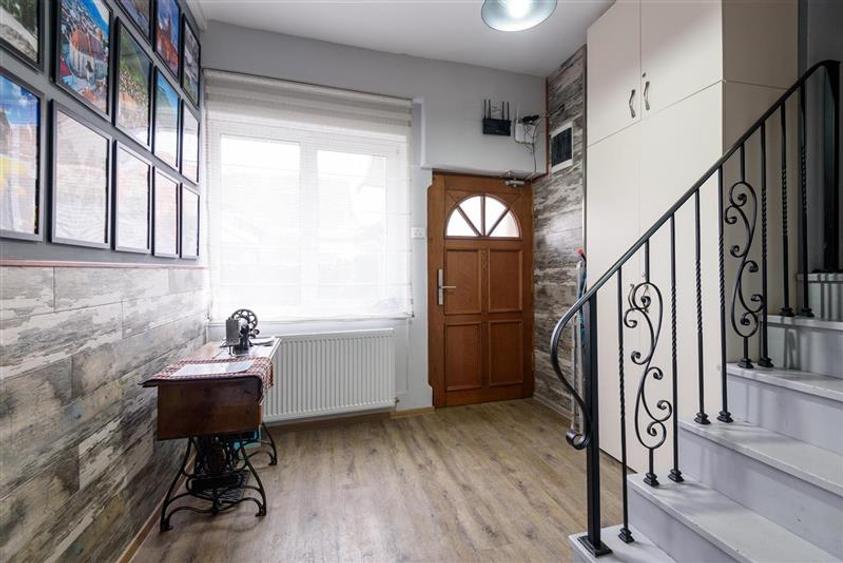 Apartament cu trei unitati locative, baie si bucatarie fiecare, central, Brasov - 8