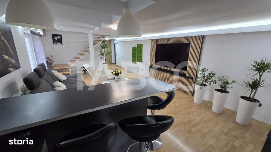 Apartament cu 4 camere decomandat în Central