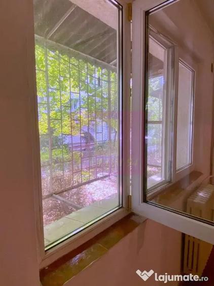 Apartament cu 2 camere decomandat în Apusului