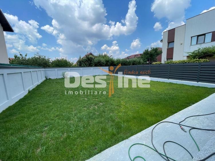 Casă individuală cu 4 camere cu Canalizare în Central