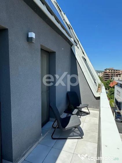 Apartament cu 3 camere semidecomandat în Între Lacuri