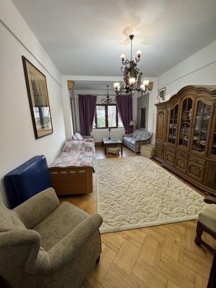Duplex cu 4 camere cu Canalizare în Democrației