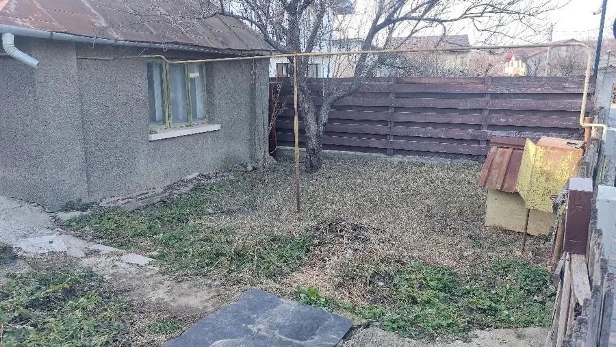 Teren de 267 mp, în Podul de Fier
