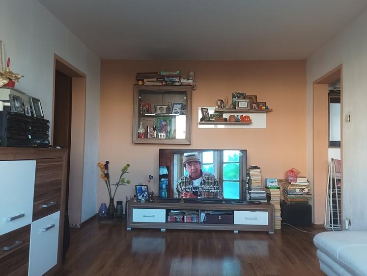 Apartament cu 3 camere decomandat în Iancului