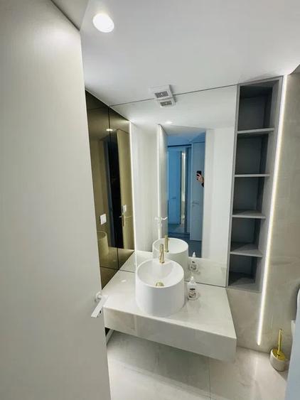 Apartament cu 3 camere decomandat, mobilat în Pipera