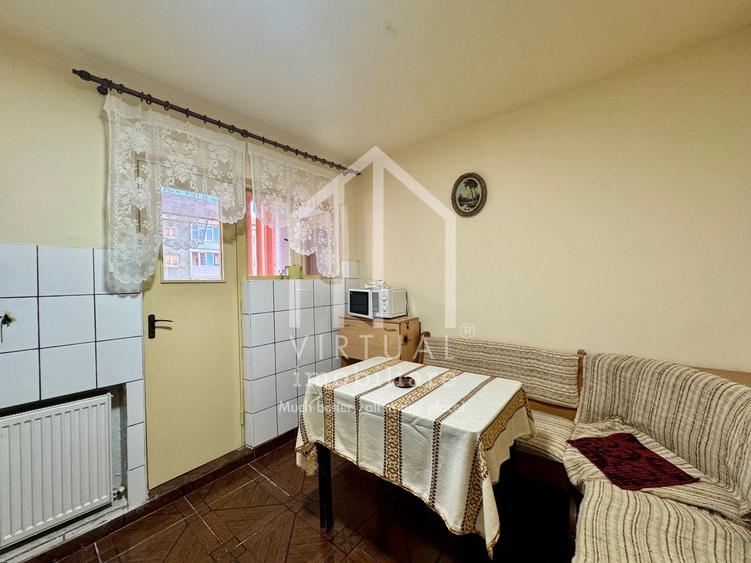 Apartament cu 3 camere decomandat în Vasile Aaron