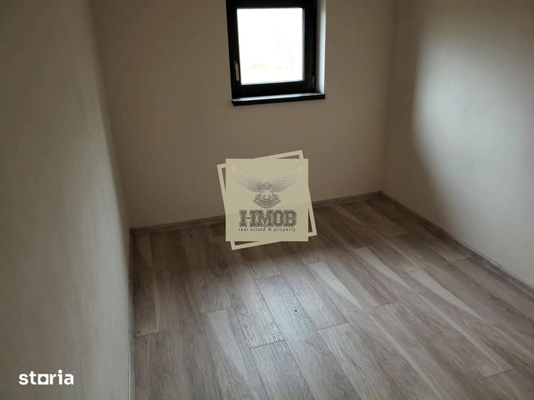 Casă cu 2 camere cu Teren 2200 Mp în Central