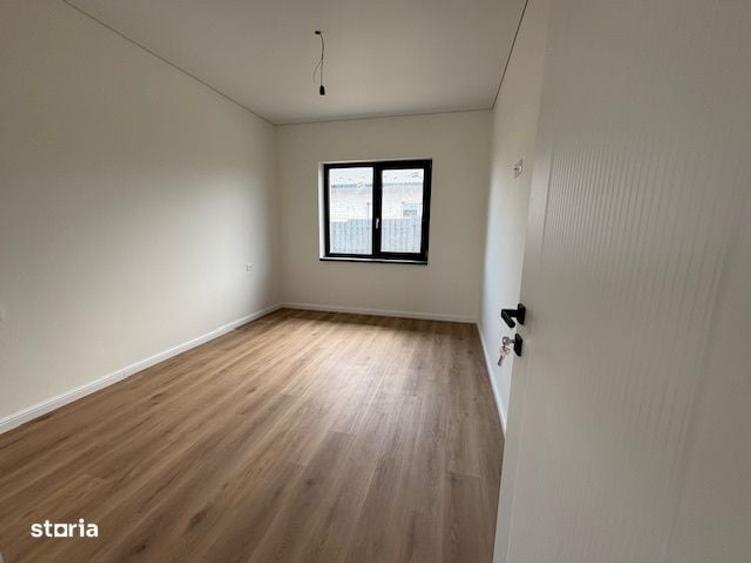 Locuinta premium! Casa single,4 camere,2 bai,teren 450mp,view superb! - 1