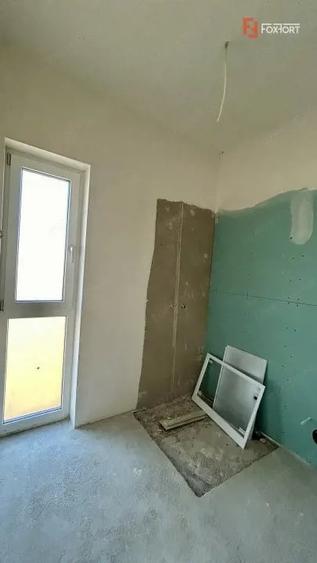 Casă cu 4 camere cu Teren 237 Mp în Giarmata