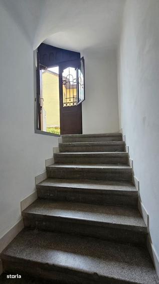 Apartament cu 4 camere în Aviatorilor