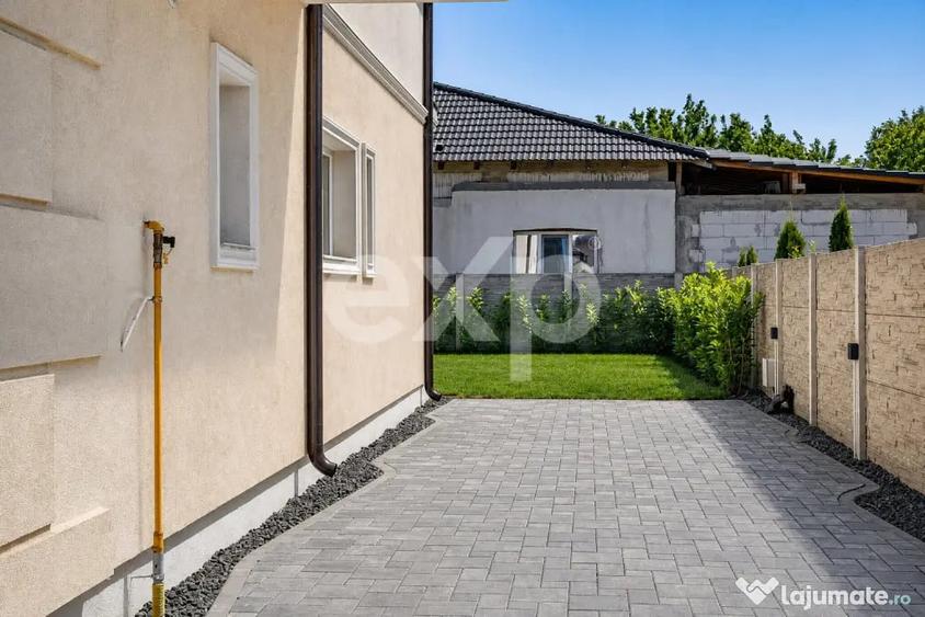Casă cu 5 camere cu Teren 444 Mp în Săcălaz