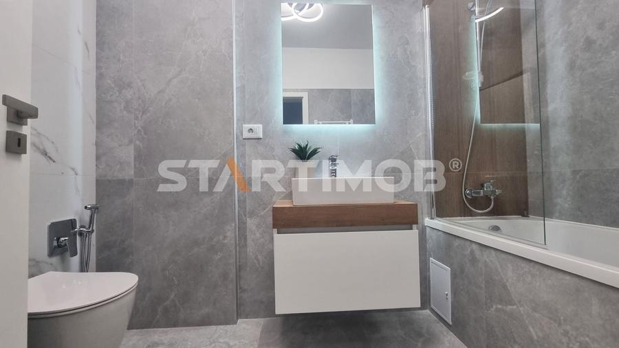 Apartament cu 2 camere decomandat, mobilat în Tractorul