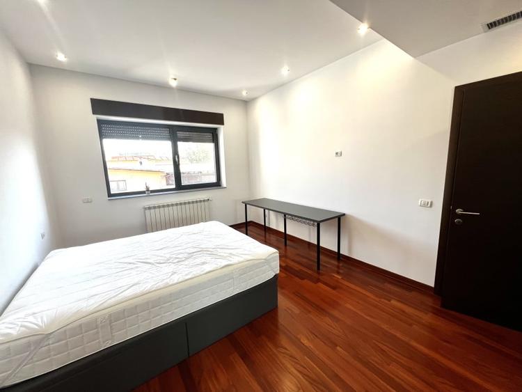 Apartament cu 4 camere decomandat, mobilat în Dorobanți