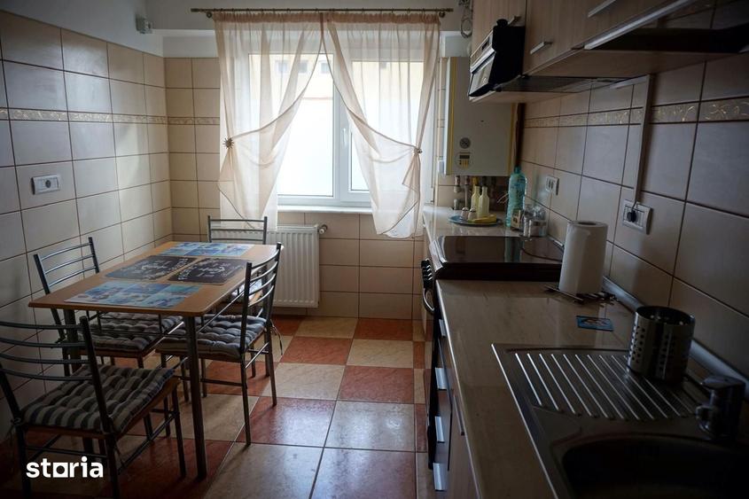 Apartament cu 3 camere decomandat în Faleza Nord