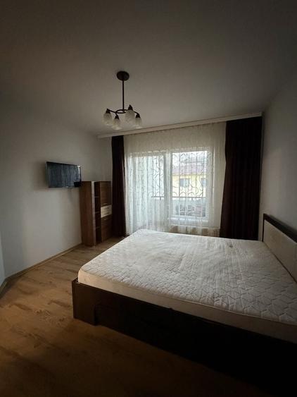 Apartament cu 2 camere decomandat în Florești