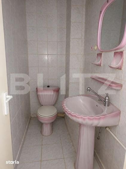 Apartament cu 3 camere decomandat în 1 Mai