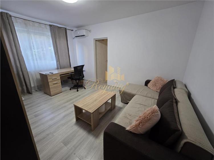 Apartament cu 2 camere nedecomandat, mobilat în Take Ionescu