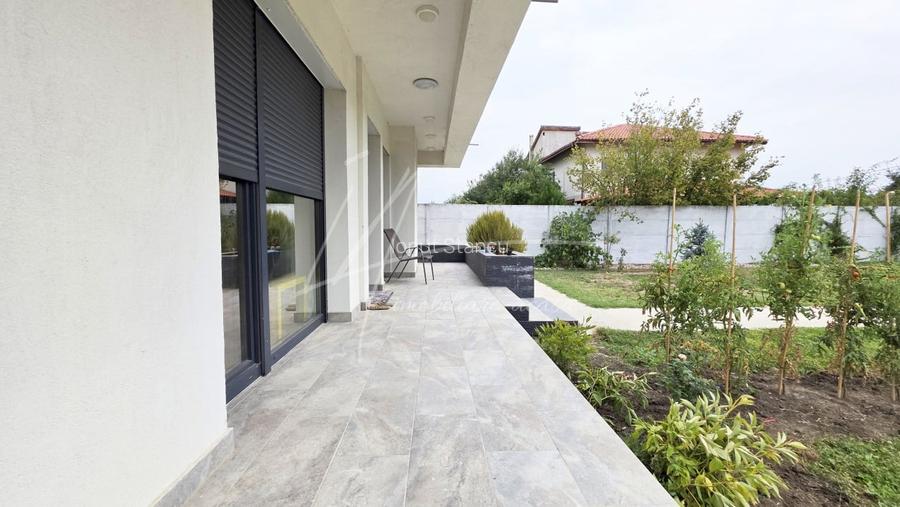 Vila eleganta cu arhitectura rafinata, in Cernica