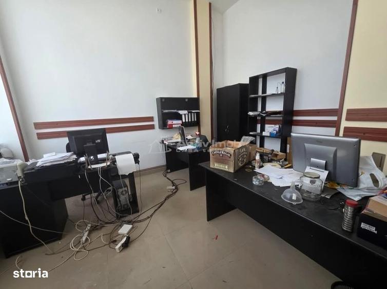 Cladire Spatiu comercial, 680 mp utili, teren 1200 mp, Maracineni, DN- - 9