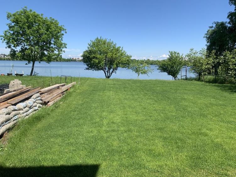 Doua etaje in vila pe malul lacului Grivita birouri rezidential - 1