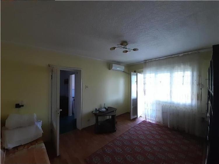 Vanzare apartament 2 camere, zona Nord (ID 718) - 2