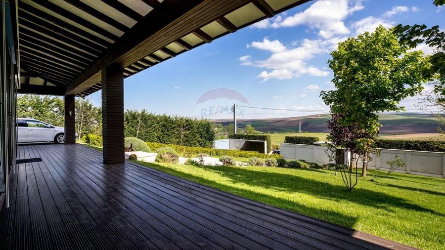 Pret Preferential- Oferta limitata pana la 31 Decembrie - 33