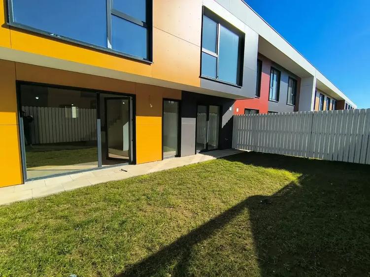 Apartament modernă, 4 camere și grădină - 1