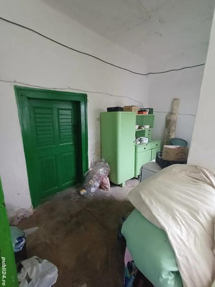 Casa ?i teren de vanzare - 2