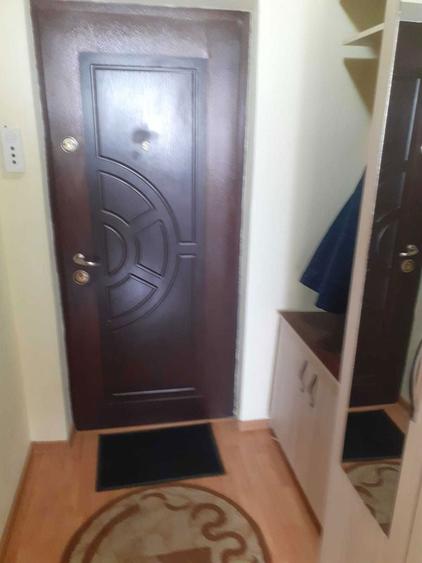 Persoana fizica,Inchiriez garsoniera in Iasi, zona Podul de piatra - 1