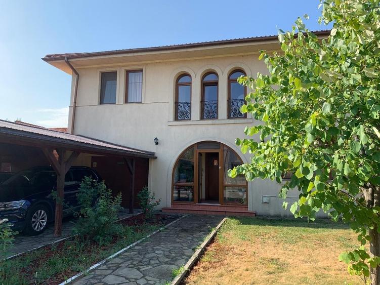 Curtea Domneasca, direct proprietar, vila tip B - 2