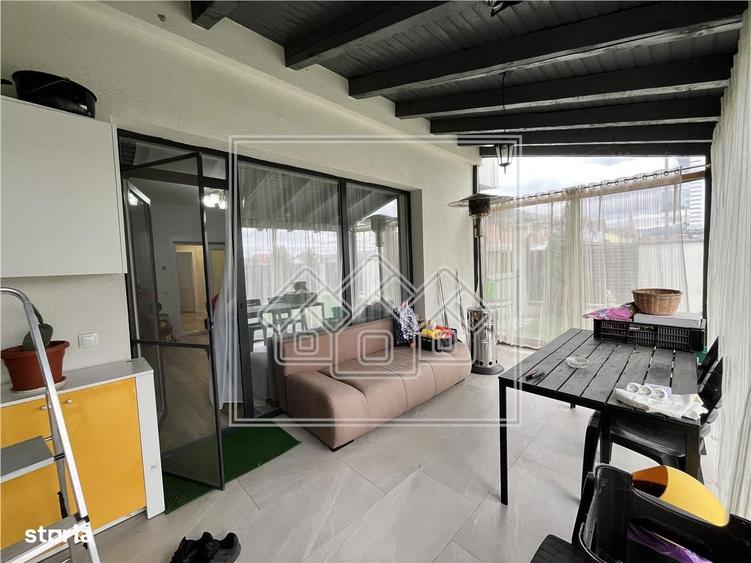 Casa individuala in Selimbar, la cheie, terasa mare, acoperita - 9