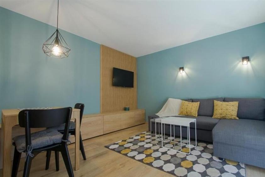 Studio elegant, acces curte, segmentul LUX, Central, Brasov - 1