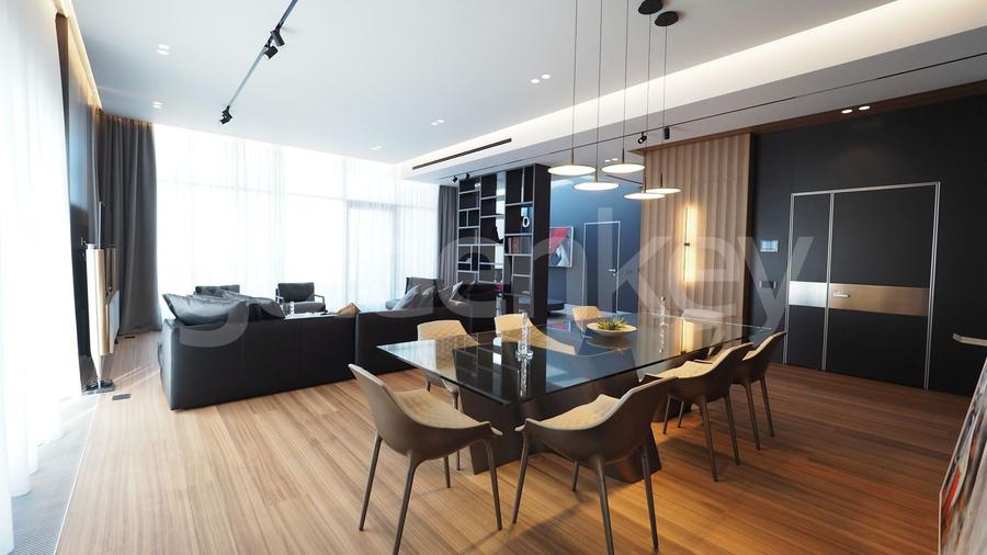 Penthouse cu 5 camere decomandat, mobilat în Băneasa