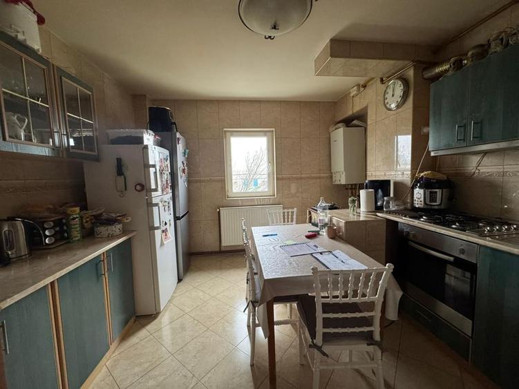 2 CAMERE || DECOMANDAT || AVIATIEI - 11