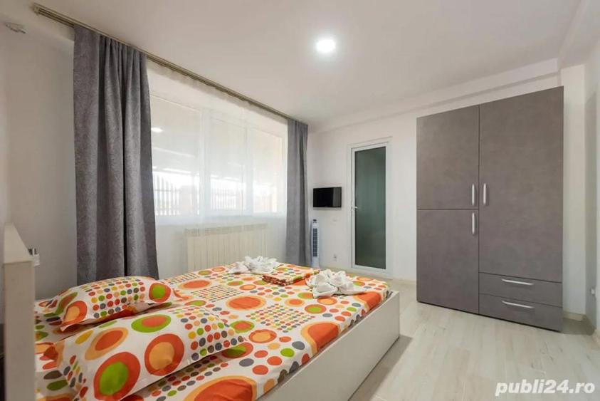 VANZARE Vila Casa Pensiune 8 camere 20 LOCURI Eforie Nord AFACERE La Cheie - 3