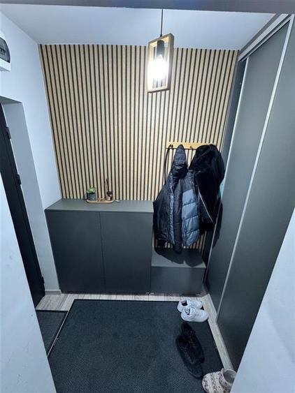 Apartament 3 camere,renovat si mobilat moder, etaj 1,  Stefan cel Mare - 16