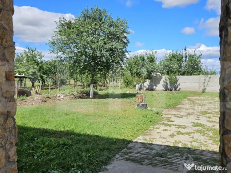 Casa semifinisata de vanzare 200mp, Teren 1000 mp, Decebal - 8