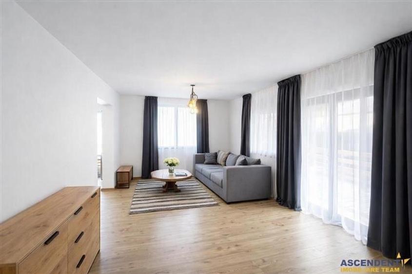 Prima inchiriere! Rezidenta cocheta, cu gradina, curte, garaj, Sanpetru - 2