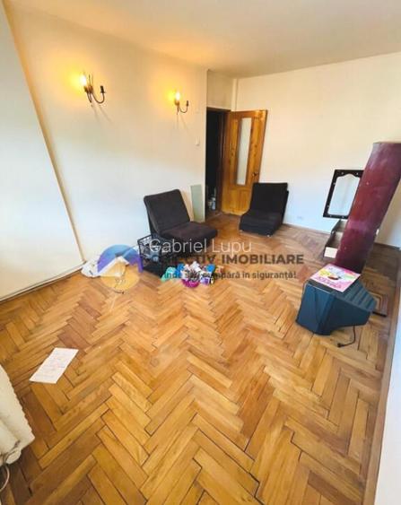 APARTAMENT decomandat 4 camere - TARGU NEAM? APARTAMENT decomandat 4 camere - TARGU NEAM?