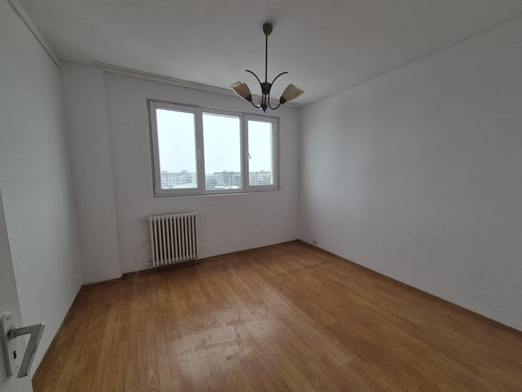 METROU 1 MAI apartament 2 camere FARA RISC SEISMIC - se accepta credit - 3