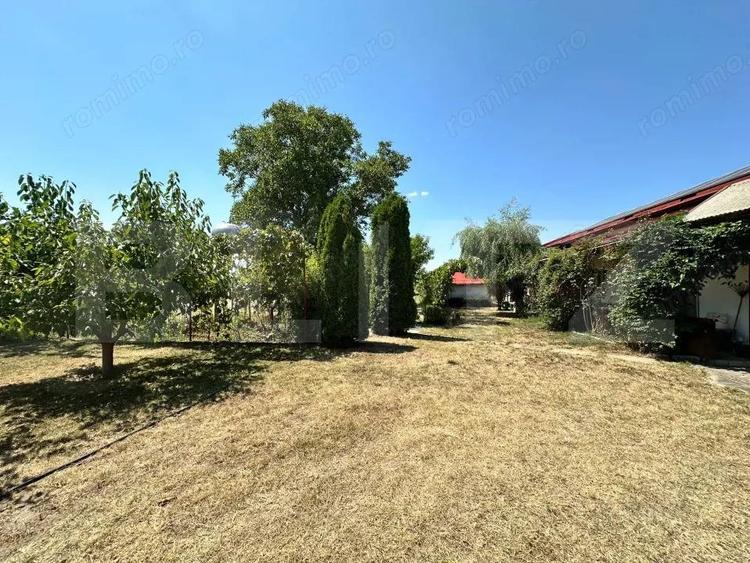 Casa cu incalzire in pardoseala si 17.000 mp teren, sat Oboga - 5