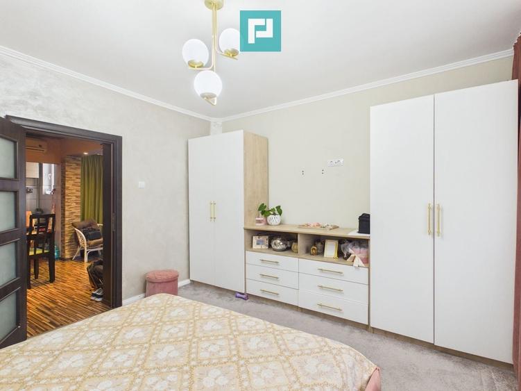 Casă la curte, 65 mp utili, 2 camere, curte mare - 2