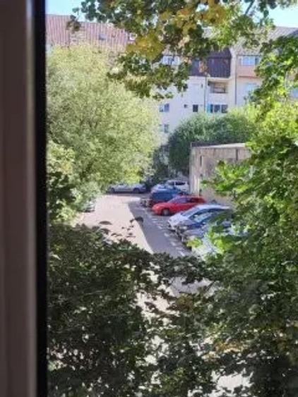 Apartament 3 camere, etaj 1 - zona Colentina, str. Radovanu - 7