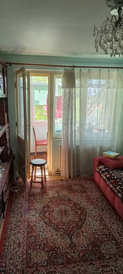 Apartament 2 camere + balcon, et. 3/4, zona linistita langa scoli si piata Campina! - 4