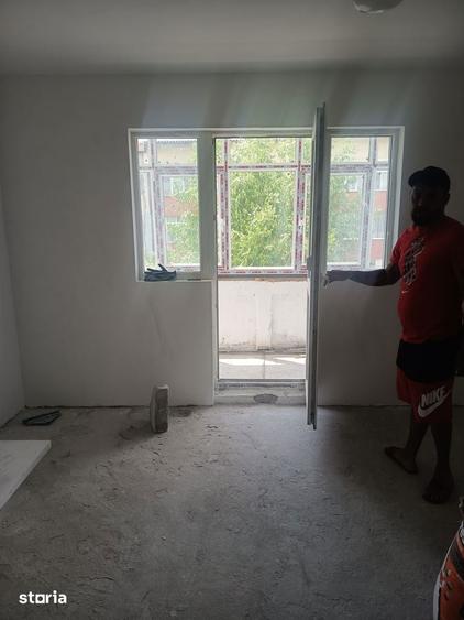 Vanzare apartament 3 camete semifinisat Targoviste- zona Hala - 2