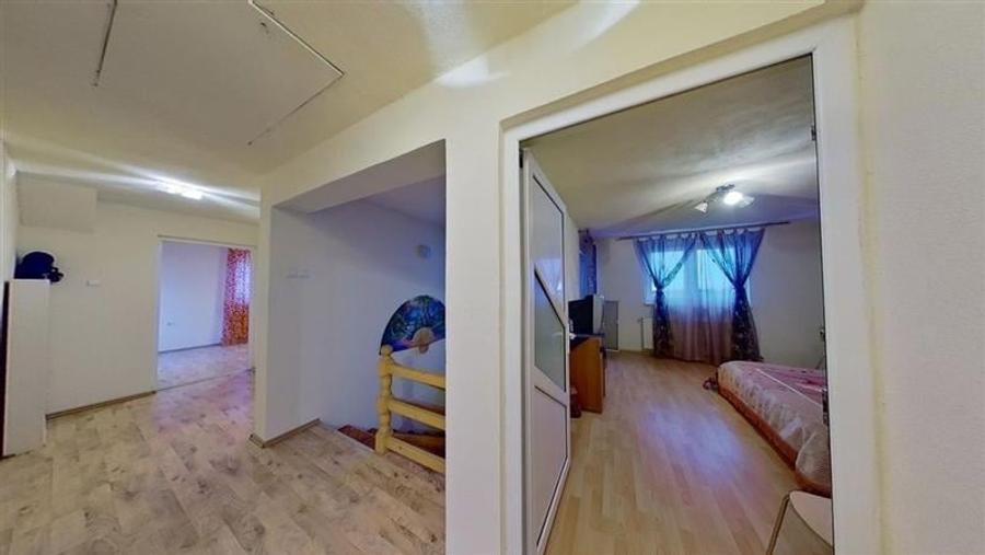 Acasa in Rasnov:Casa cu 5 camere,curte mare si liniste deplina, 500 mp teren, Ce - 14