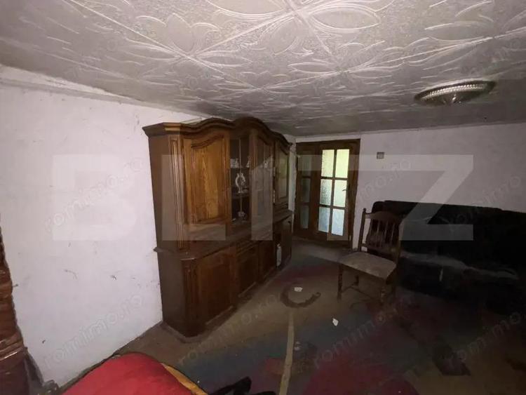 Casa de vanzare 3 camere - 6