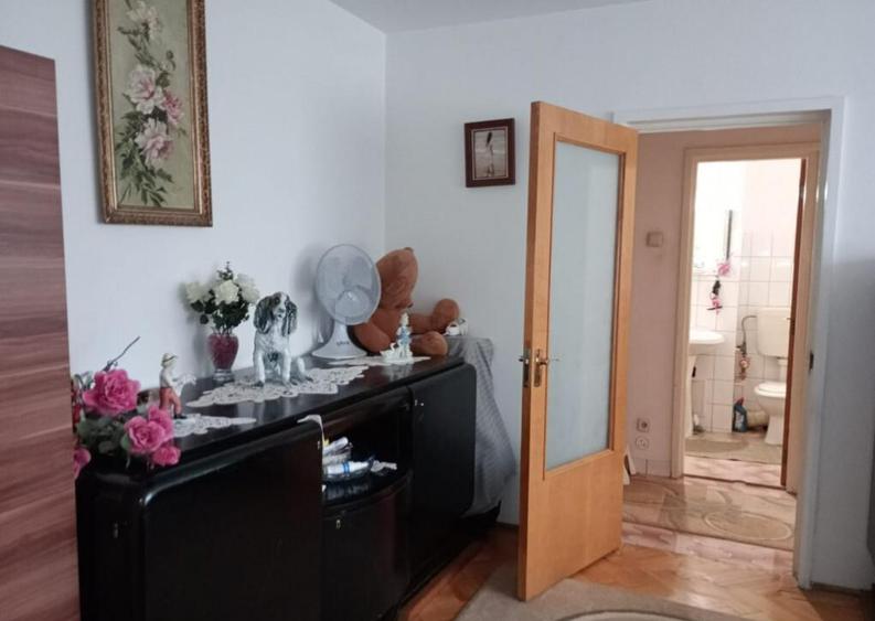 Piata Sudului,Emil Racovita, Ap.2 cam. - 10